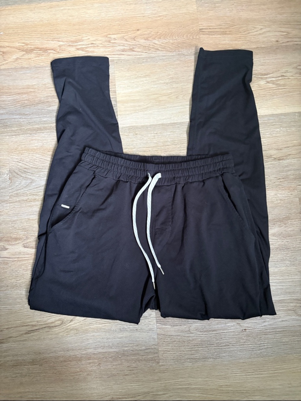 Vuori Men's Black Drawstring Jogger Pants